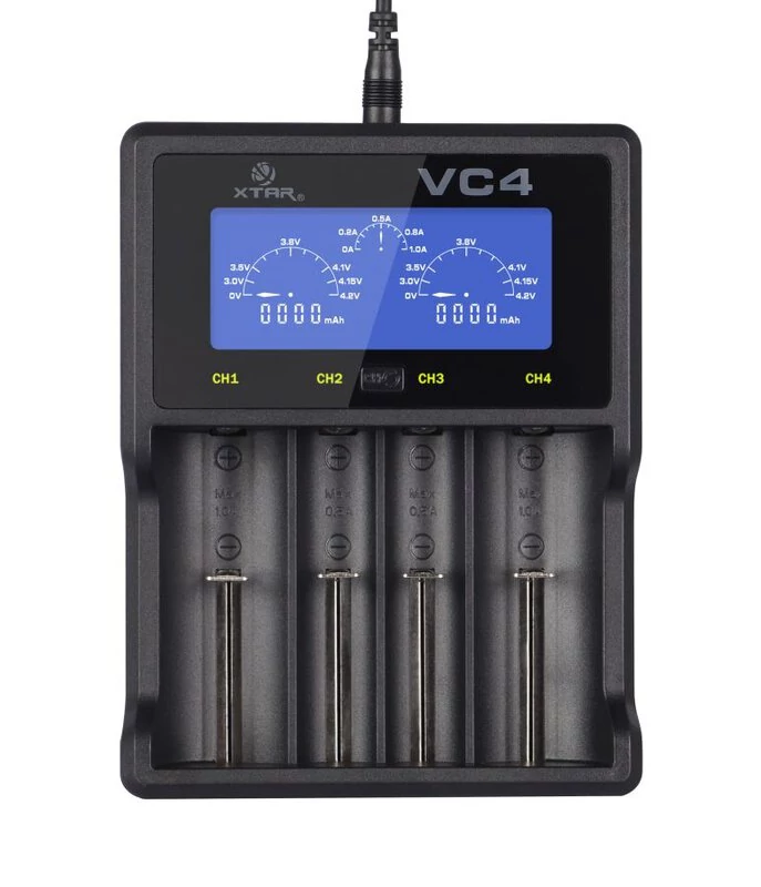 Xtar VC4 4 csatornás Li-Ion Ni-MH Ni-Cd akkumulátortöltő